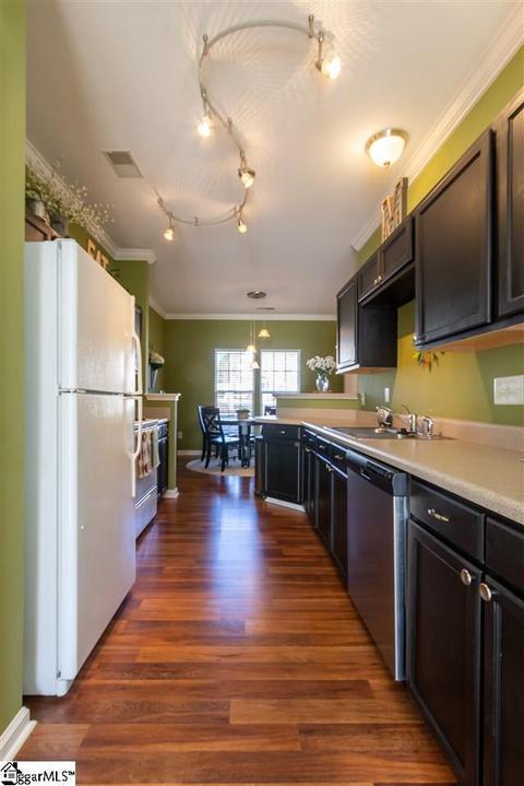 153 Spring Crossing Cir, Greer, SC 29650 photo 9
