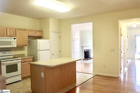 210 Spring Crossing Cir, Greer, SC 29650 photo 11