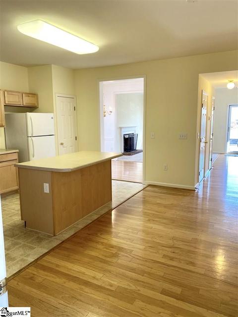 210 Spring Crossing Cir, Greer, SC 29650 photo 13