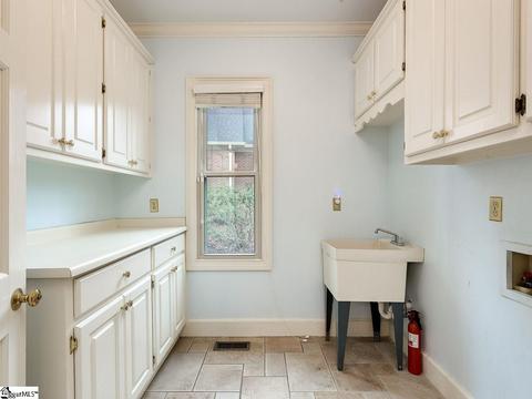 120 Baucom Park Dr, Greer, SC 29650 photo 9