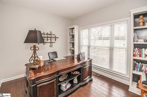 2 Wolf Den Dr, Greer, SC 29650 photo 4