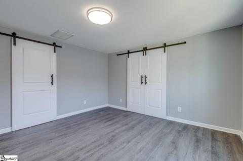 210 Moore St, Greer, SC 29651 photo 15