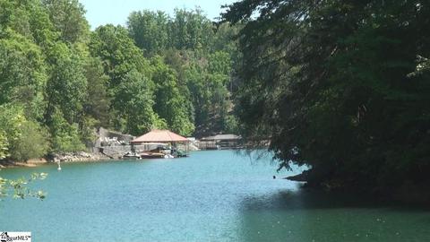 104 Running Bear Ln, Sunset, SC 29685 photo 3