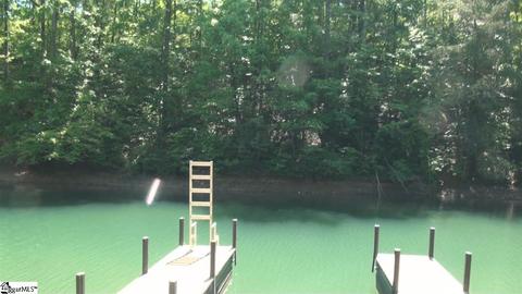 104 Running Bear Ln, Sunset, SC 29685 photo 6
