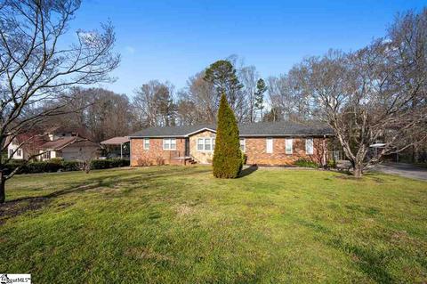 200 Echo Cir, Easley, SC 29642 photo 2