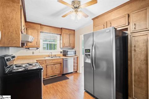 200 Echo Cir, Easley, SC 29642 photo 9