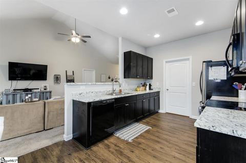 131 Flint Ln, Greer, SC 29651 photo 9