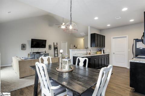 131 Flint Ln, Greer, SC 29651 photo 8