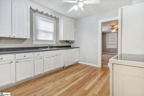103 Augusta St, Easley, SC 29640 photo 8
