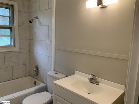 706 Overbrook Dr, Seneca, SC 29678 photo 8