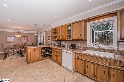 210 Middle Brook Rd, Greer, SC 29650 photo 17