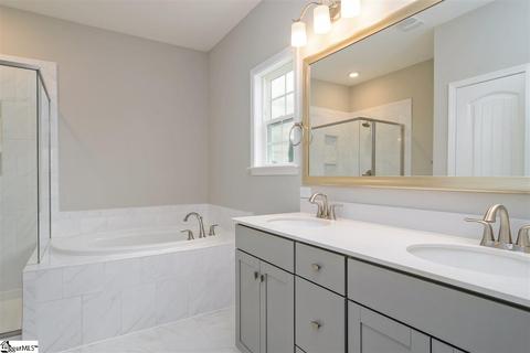 600 N Meadows Ln, Easley, SC 29642 photo 14