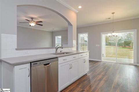 600 N Meadows Ln, Easley, SC 29642 photo 6