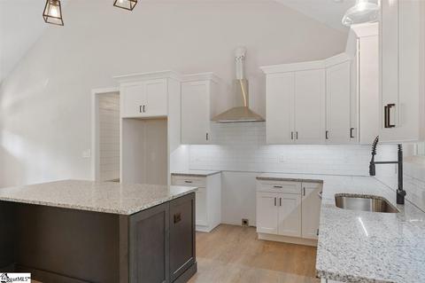 10 Pine Knot Dr, Pelzer, SC 29669 photo 9