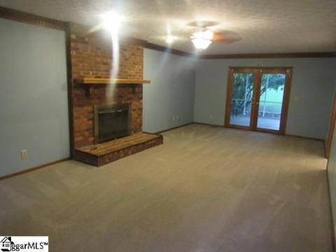 206 Glen Laurel Dr, Easley, SC 29642 photo 5