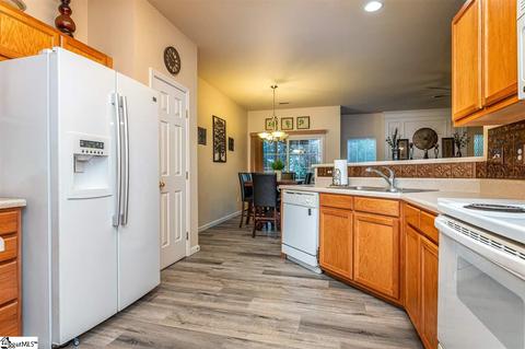 3 Renforth Rd, Simpsonville, SC 29681 photo 8