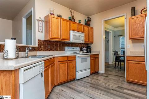 3 Renforth Rd, Simpsonville, SC 29681 photo 9