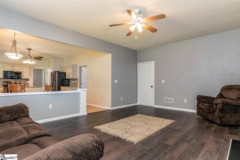 129 Cotter Ln, Greer, SC 29650 photo 16