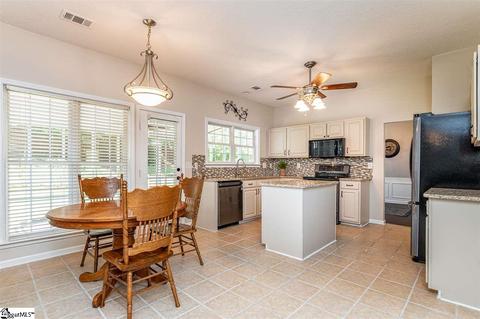 129 Cotter Ln, Greer, SC 29650 photo 13