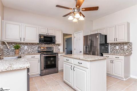 129 Cotter Ln, Greer, SC 29650 photo 11