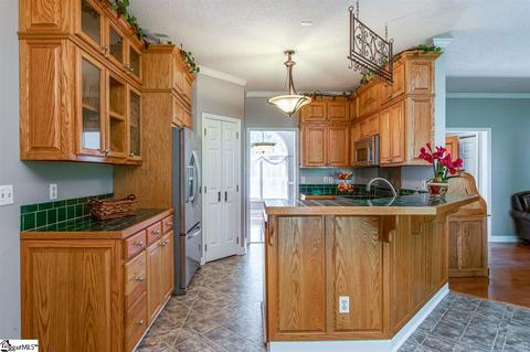 309 Azalea Ct, Williamston, SC 29697 photo 3