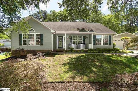 302 E Celestial Dr, Greer, SC 29651 photo 1