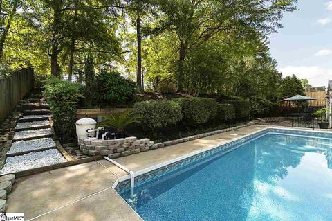 302 E Celestial Dr, Greer, SC 29651 photo 5