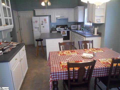 217 Highgate Cir, Greer, SC 29650 photo 7