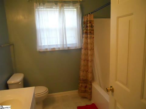 217 Highgate Cir, Greer, SC 29650 photo 13