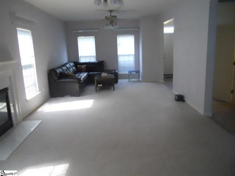 217 Highgate Cir, Greer, SC 29650 photo 3
