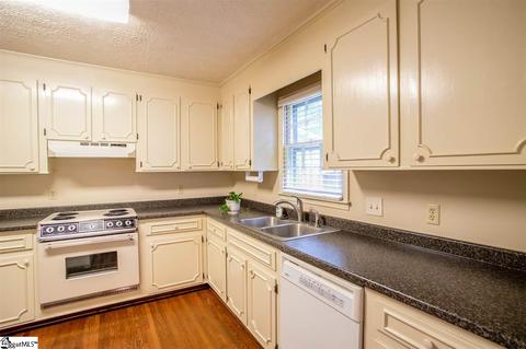 403 Hedgewood Ter, Greer, SC 29650 photo 11