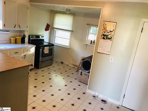 208 S 4th St, Easley, SC 29640 photo 17