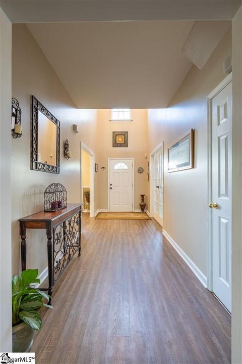 8 Kylemore Ln, Greer, SC 29650 photo 9