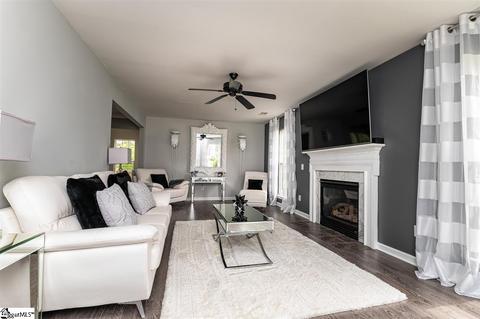 7 Renforth Rd, Simpsonville, SC 29681 photo 2