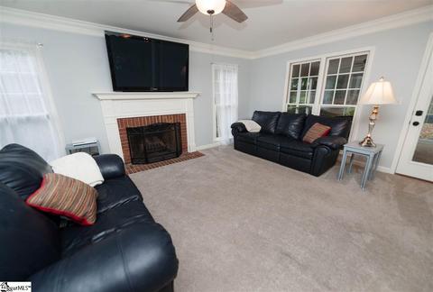305 River Way Dr, Greer, SC 29651 photo 3