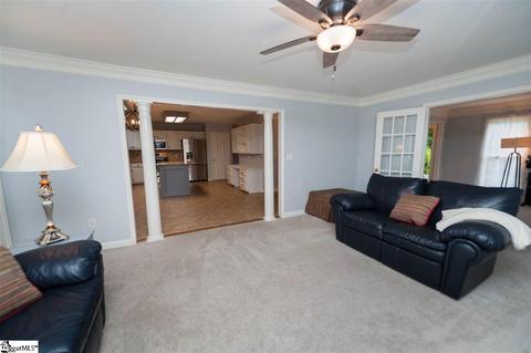 305 River Way Dr, Greer, SC 29651 photo 4