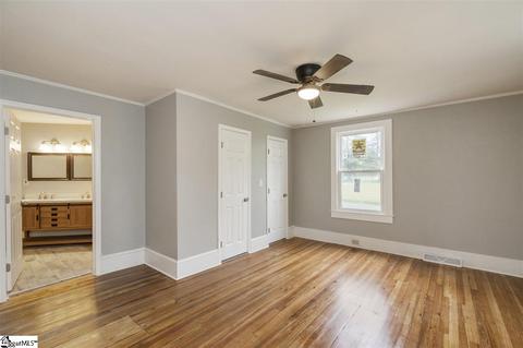 2 14th St, Greer, SC 29651 photo 5