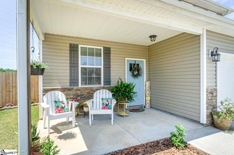 19 Wingbrook Ct, Greer, SC 29651 photo 2