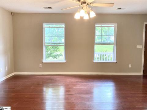 201 Hampton Ridge Dr, Greer, SC 29651 photo 9