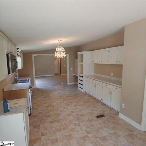 304 Shenandoah Dr, Easley, SC 29642 photo 7