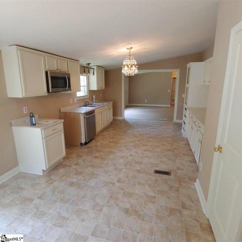 304 Shenandoah Dr, Easley, SC 29642 photo 6