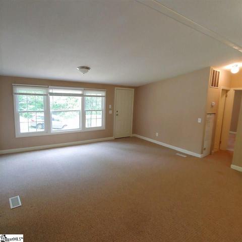 304 Shenandoah Dr, Easley, SC 29642 photo 5