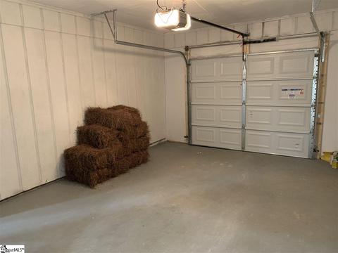 105 Tryon St, Greer, SC 29651 photo 13