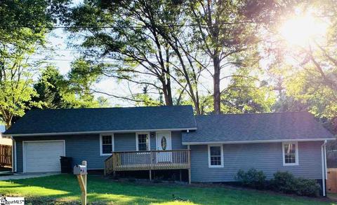 105 Tryon St, Greer, SC 29651 photo 1