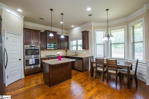 220 Sunnybrook Ln, Greer, SC 29650 photo 9
