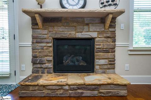 220 Sunnybrook Ln, Greer, SC 29650 photo 7