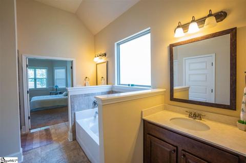 220 Sunnybrook Ln, Greer, SC 29650 photo 18