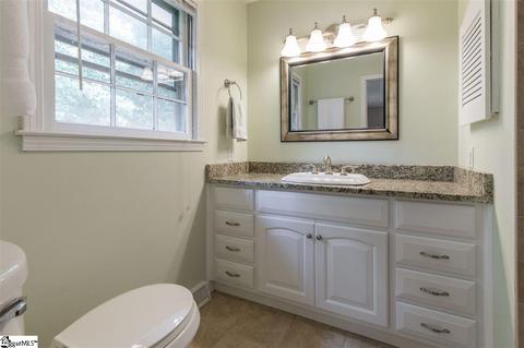 502 E Hackney Rd, Greer, SC 29650 photo 13