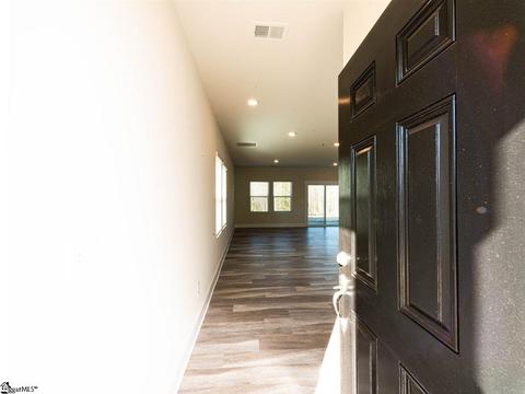 601 Purteview Pl, Greer, SC 29650 photo 3