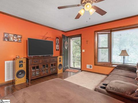 136 Oakvale Dr, Easley, SC 29640 photo 5